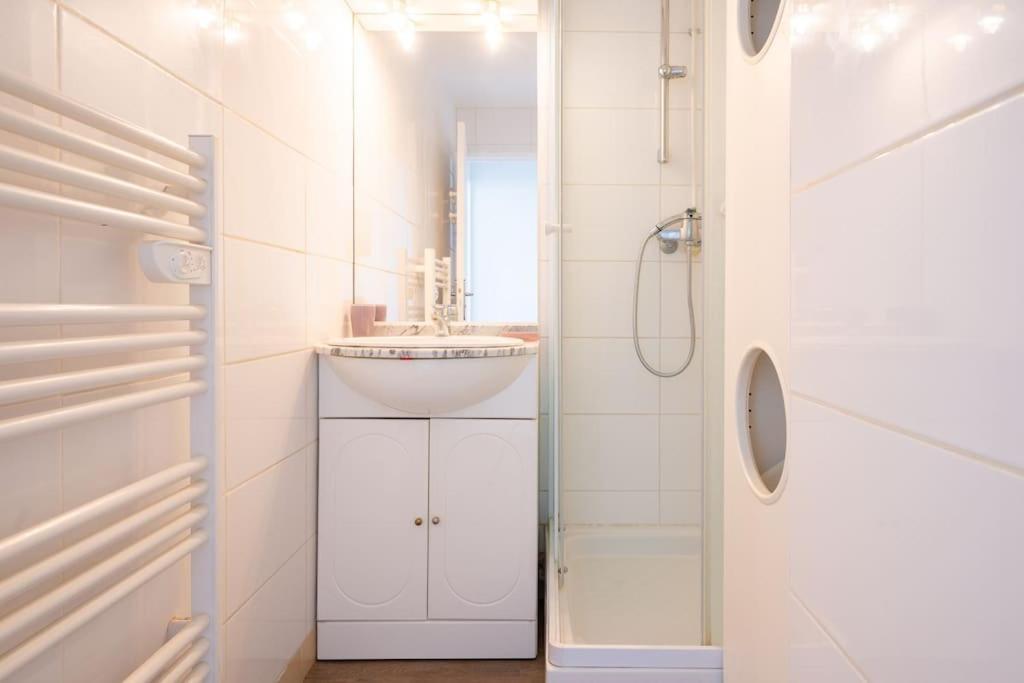 Apartment A 600 M Des Plages Proche Des Commerces Lesclesdenicole